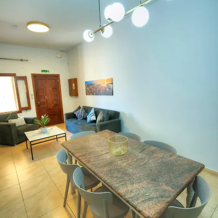 דירה 3bedroom House With Yard And Roof Terrace Czer1-1 סליאמה