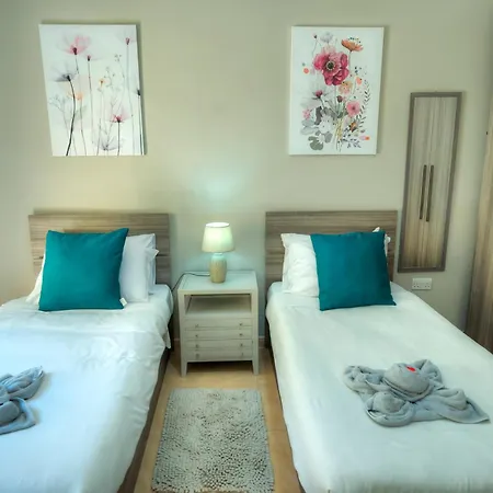 3bedroom House With Yard And Roof Terrace Czer1-1 아파트 슬리에마