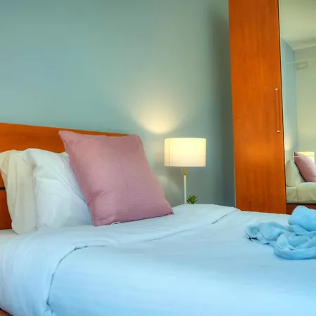 3bedroom House With Yard And Roof Terrace Czer1-1 아파트