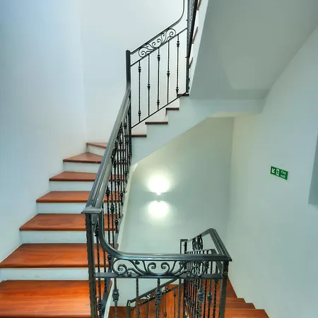 3bedroom House With Yard And Roof Terrace Czer1-1 *